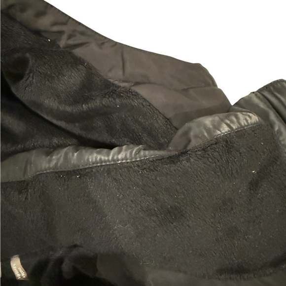 💜5/$50💜 Calvin Klein Black Puffer Jacket - Picture 11 of 16